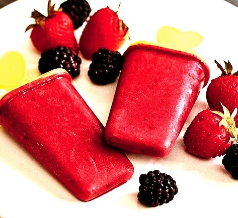 Strawberry And Blackberry Popsicles With Coconut Milk