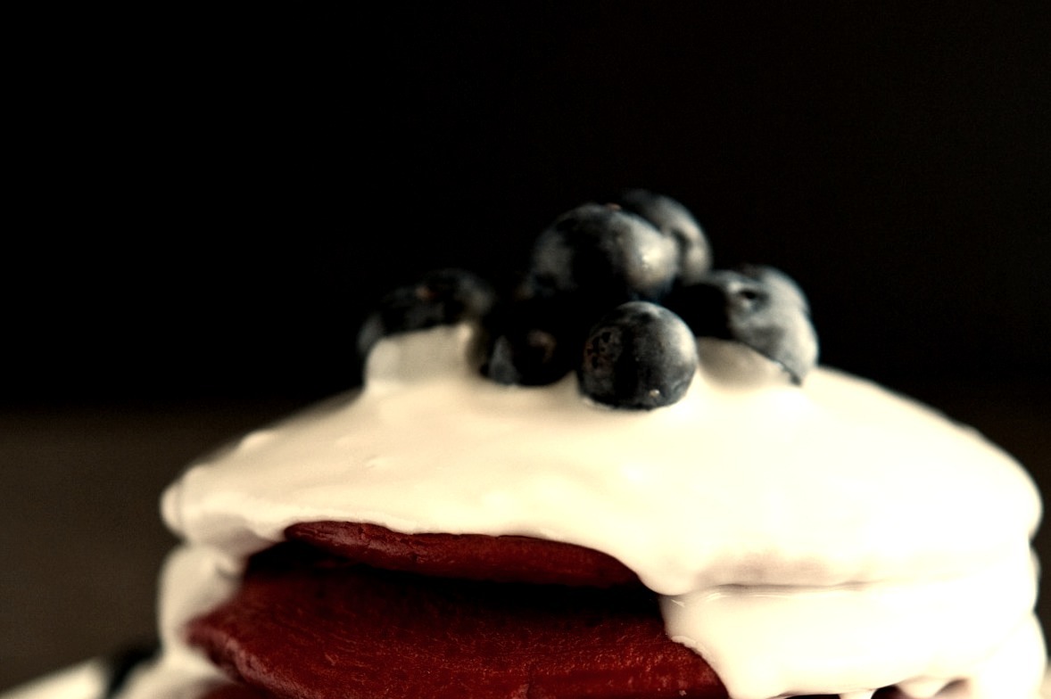 Recipe: Red Velvet Pancakes with Coconut Syrup & Blueberries