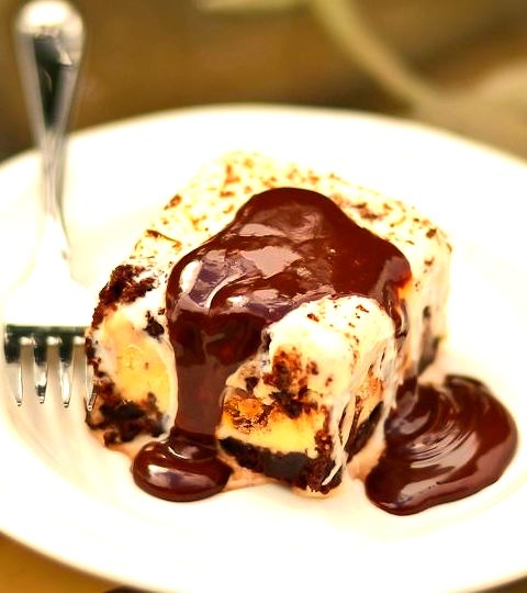 peanut butter and vanilla ice cream brownie cake