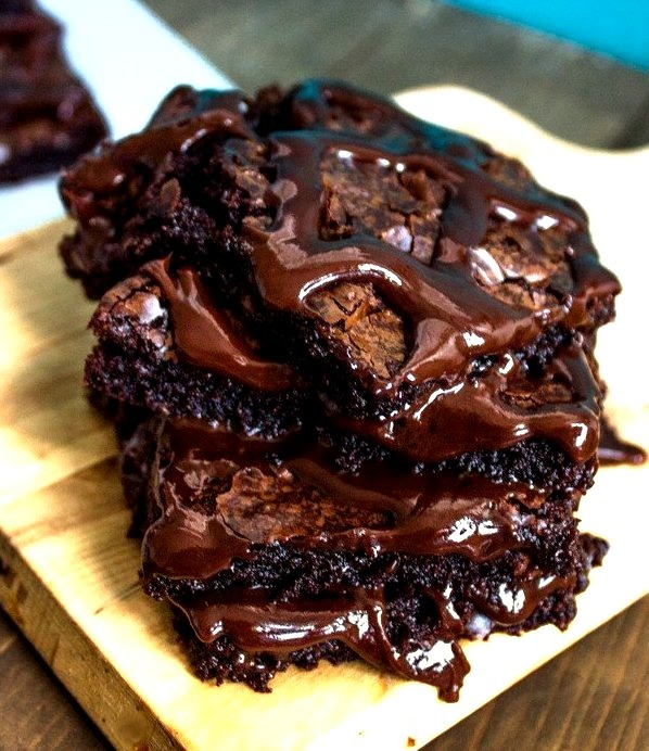 Super Moist & Fudgy Brownies with Chocolate Ganache (Brunch Time Baker)